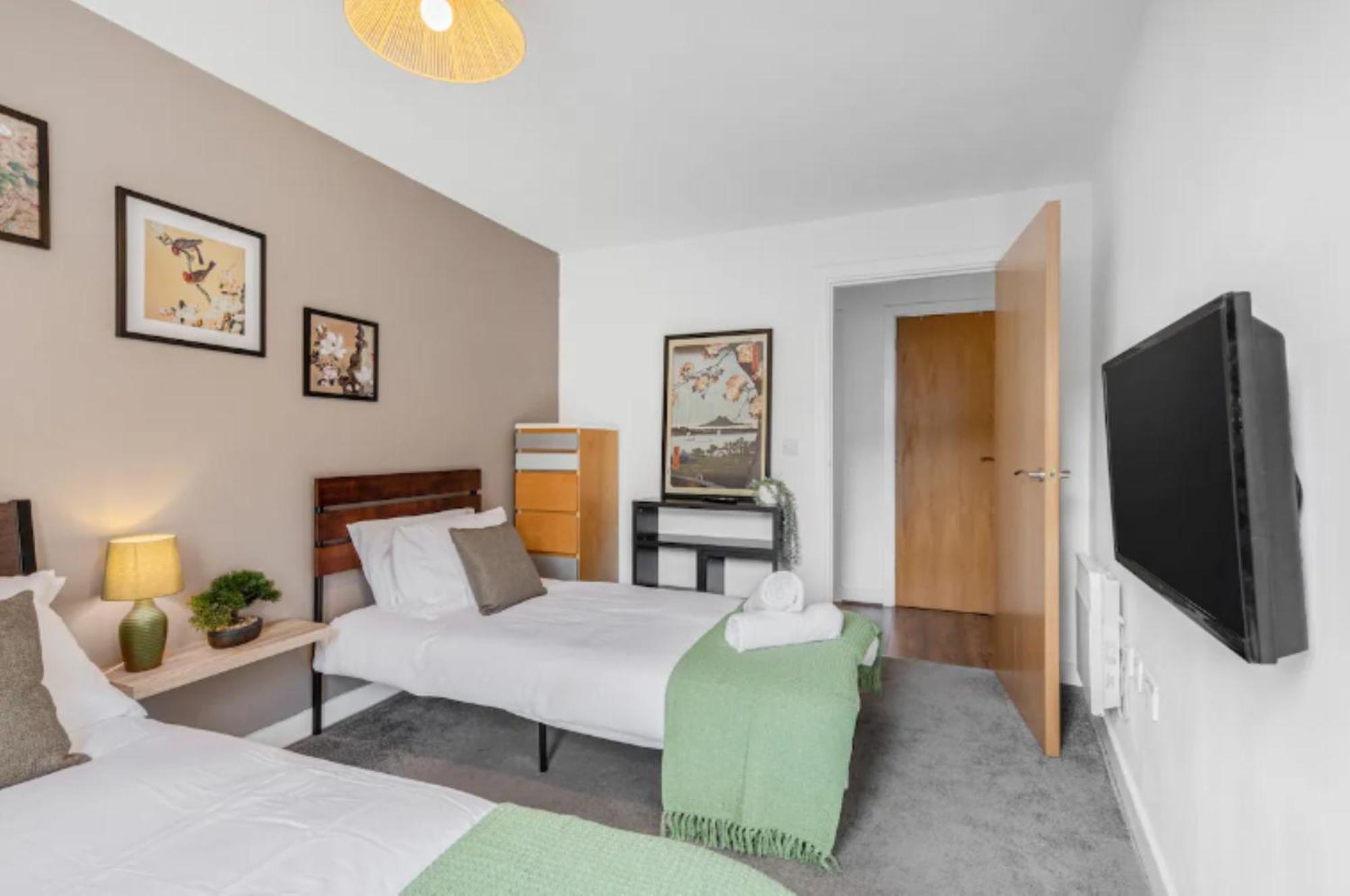 Oriental Suite 2 Bed 2 Bath Netflix And Free Parking, Games- Maihom Birmingham Exterior foto